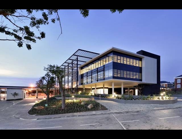 4,456M² OFFICE TO LET IN BRYANSTON